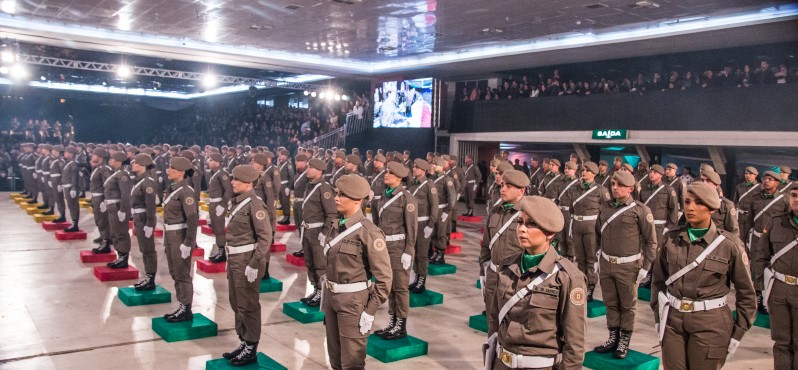 Militares da Brigada Militar são homenageados em Santa Maria